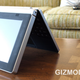 Illustration for article titled First Hands On: Touch Book Is Part-Netbook, Part-Tablet